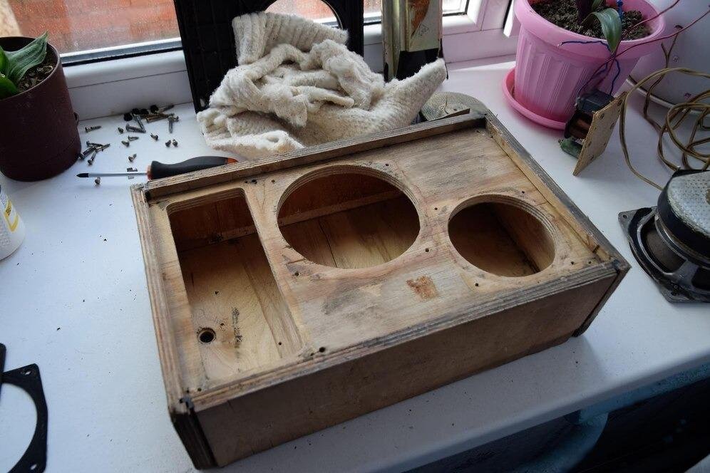Best wooden speaker box manufacturer in Loni, Ghaziabad